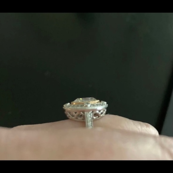 2ct. Oval Moissanite & Diamond 14k Ring. - Picture 5 of 11